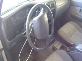 1999 TOYOTA TACOMA, WHITE, SR5, EXTD CAB, 2.4L, AT, 2WD.   Z26331